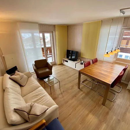 Suzanne Nr- 22 Appartement-fewo- Dusche Oder Bad- Wc 4-bettwohnung By Interhome Saanen