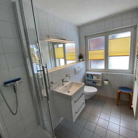 Suzanne Nr- 22 Appartement-fewo- Dusche Oder Bad- Wc 4-bettwohnung By Interhome